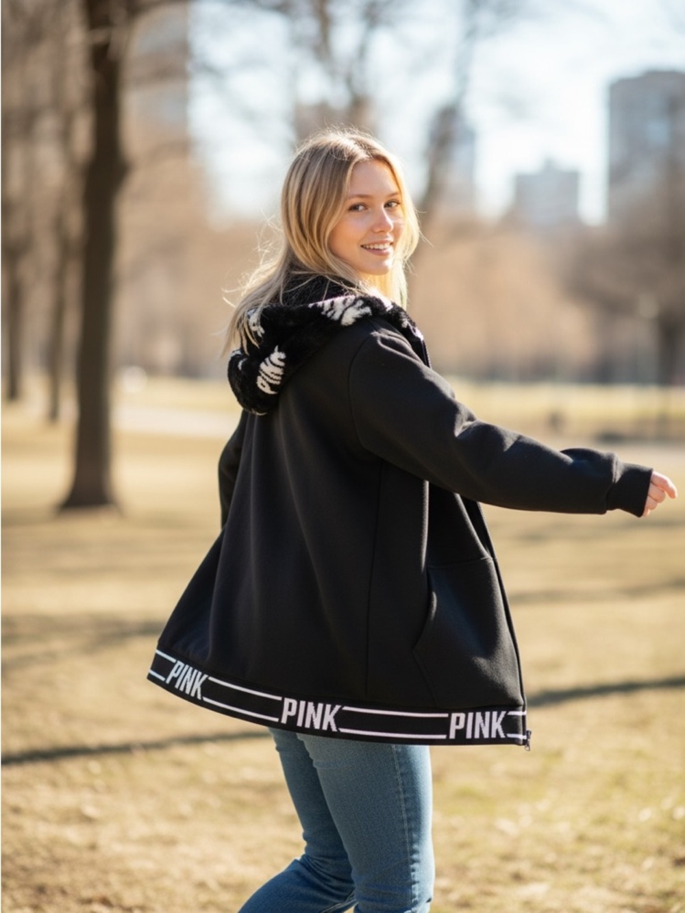 Victoria’s Secret PINK Sherpa Lined Zip Jacket Size Large Black - Picture 2 of 6